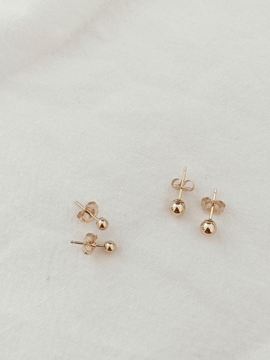 Dot Earrings